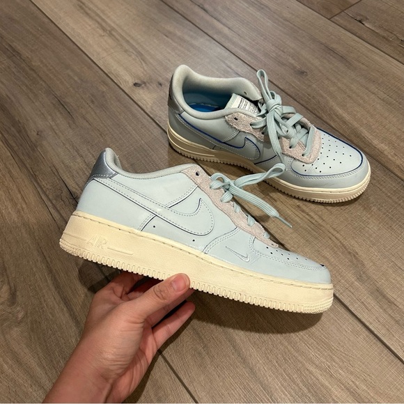 Nike Shoes - Nike Air Force 1 Low GS Moss Point Devin Booker CJ9886001 Sneaker Shoes 6Y W7.5